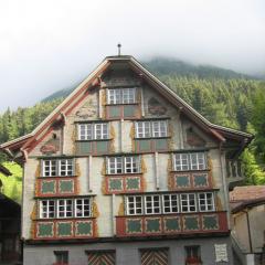 km1886 : Andermatt, canton d'Uri, Suisse.