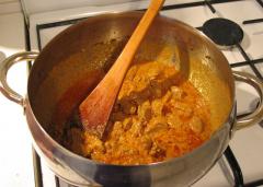 Elaichi Gosht