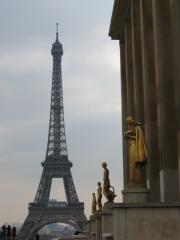 La tour, prend garde